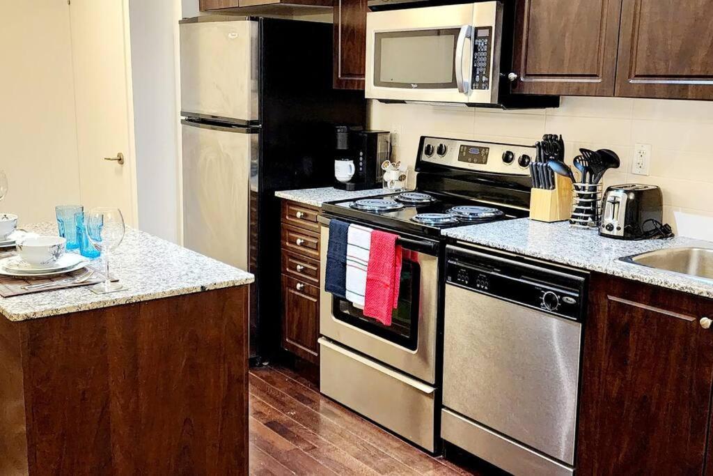 Lakeview Condo In Downtown With Free Parking. Toronto Exterior photo