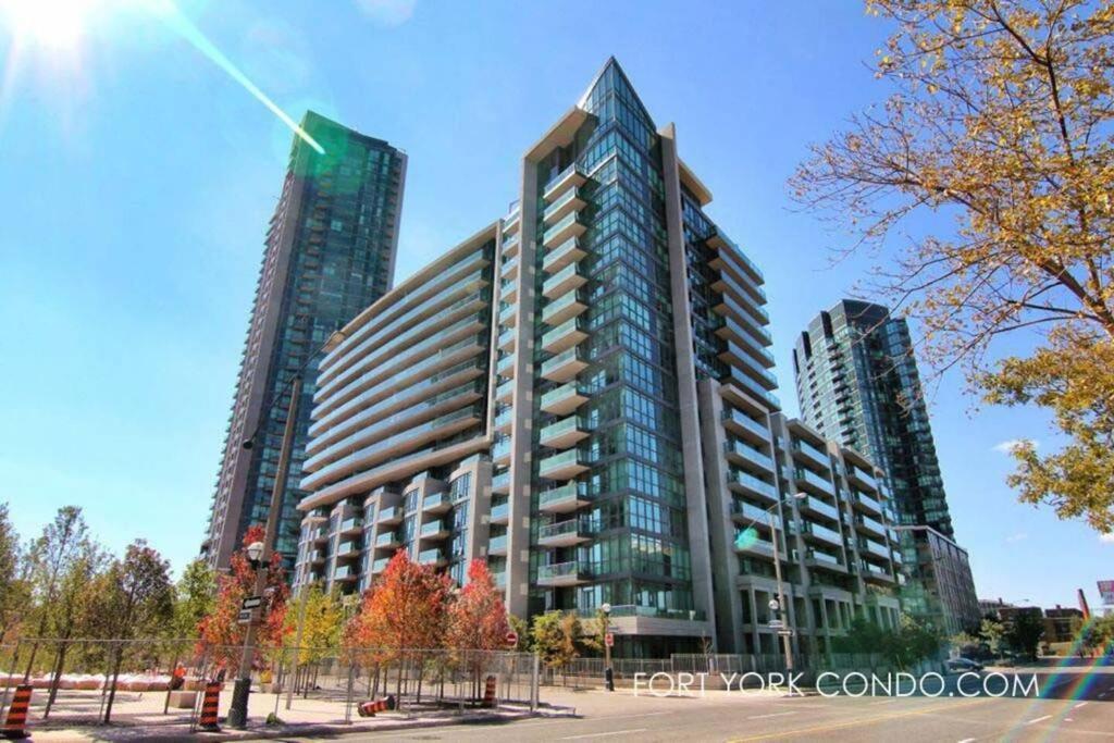 Lakeview Condo In Downtown With Free Parking. Toronto Exterior photo